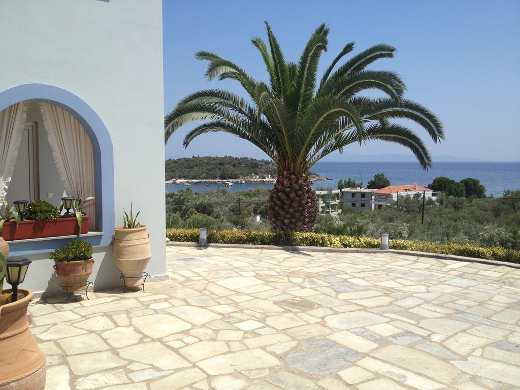Aigli Apartments Nea Anchialos Exterior photo