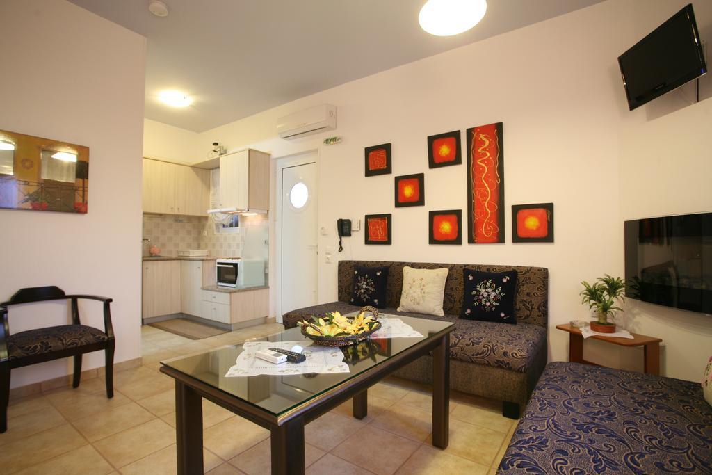 Aigli Apartments Nea Anchialos Exterior photo