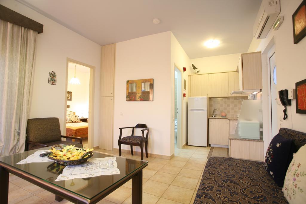 Aigli Apartments Nea Anchialos Exterior photo